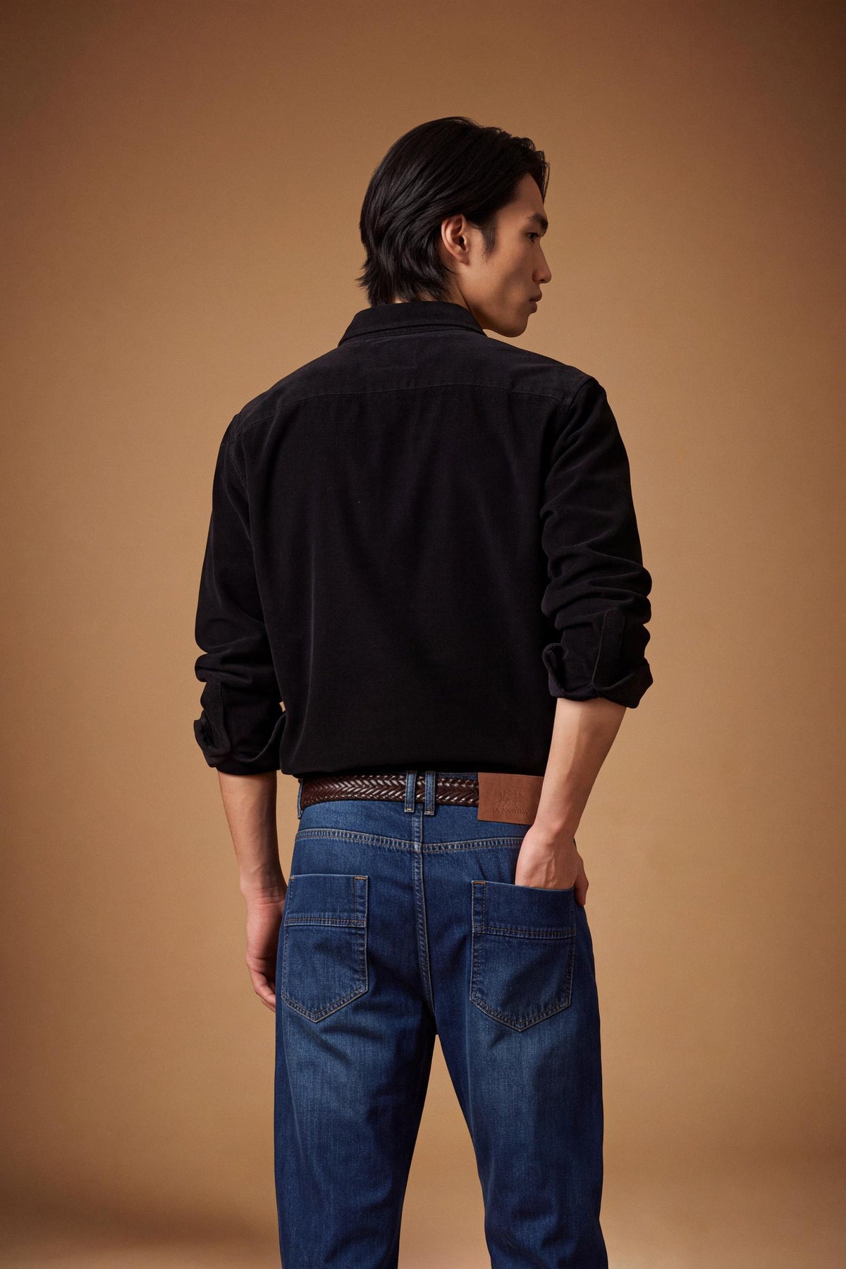 Men’s long-sleeve shirt in soft 100% cotton velvet with regular fit, front button closure, embroidered logo, and a comfortable regular collar for all-day wear. - Black