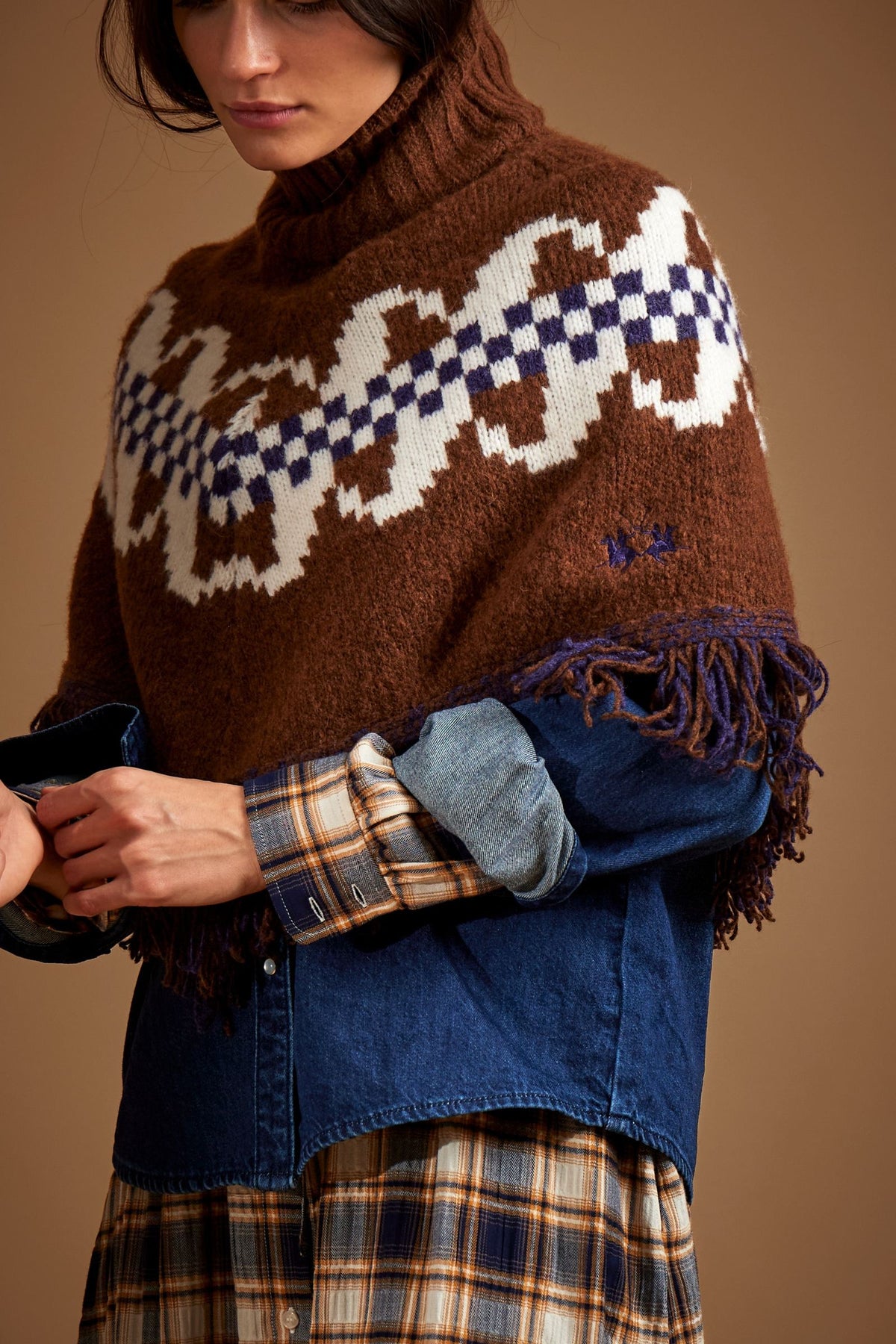 Women's cape in alpaca blend jacquard with fringes - Evie