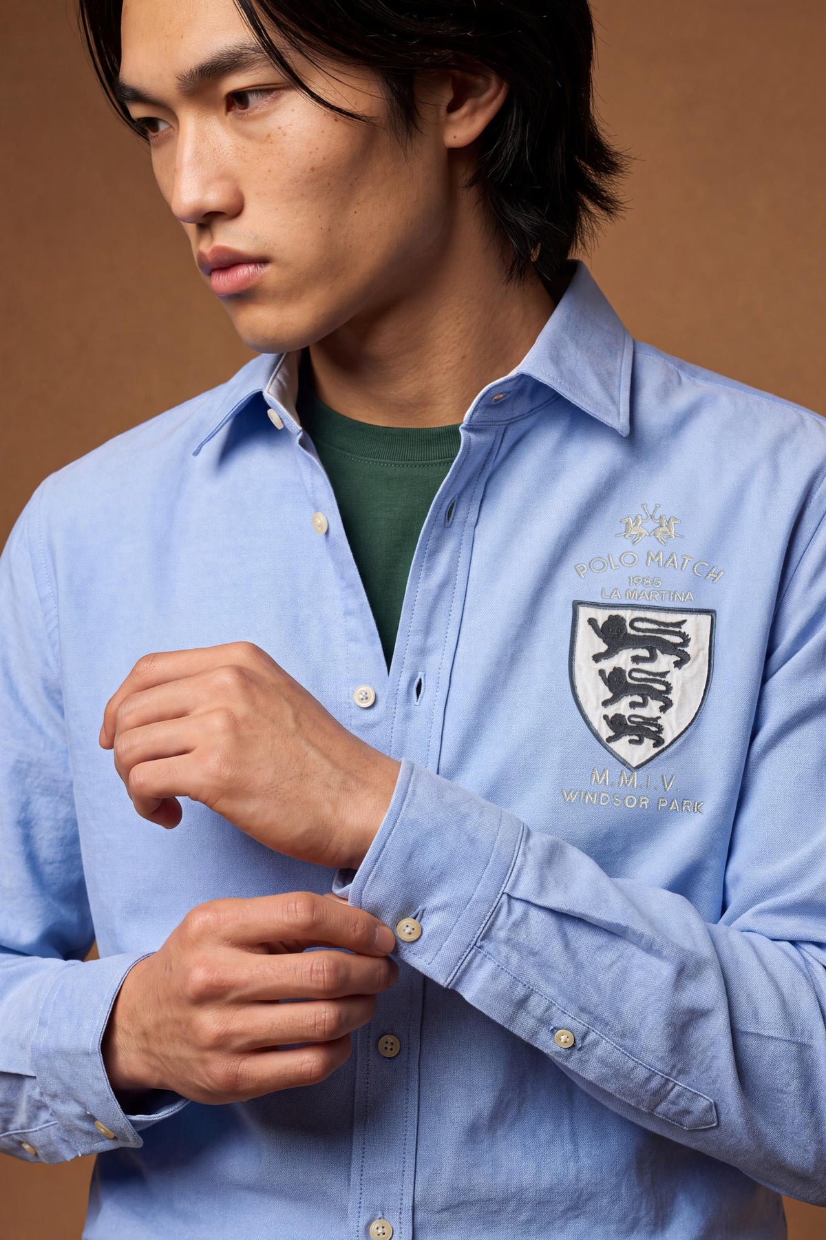 Men's 100% cotton Oxford shirt with a soft feel, regular fit, button-down collar, mother-of-pearl buttons, Polo Match embroidery, and embroidered number 3 patch. - Cornflower blue