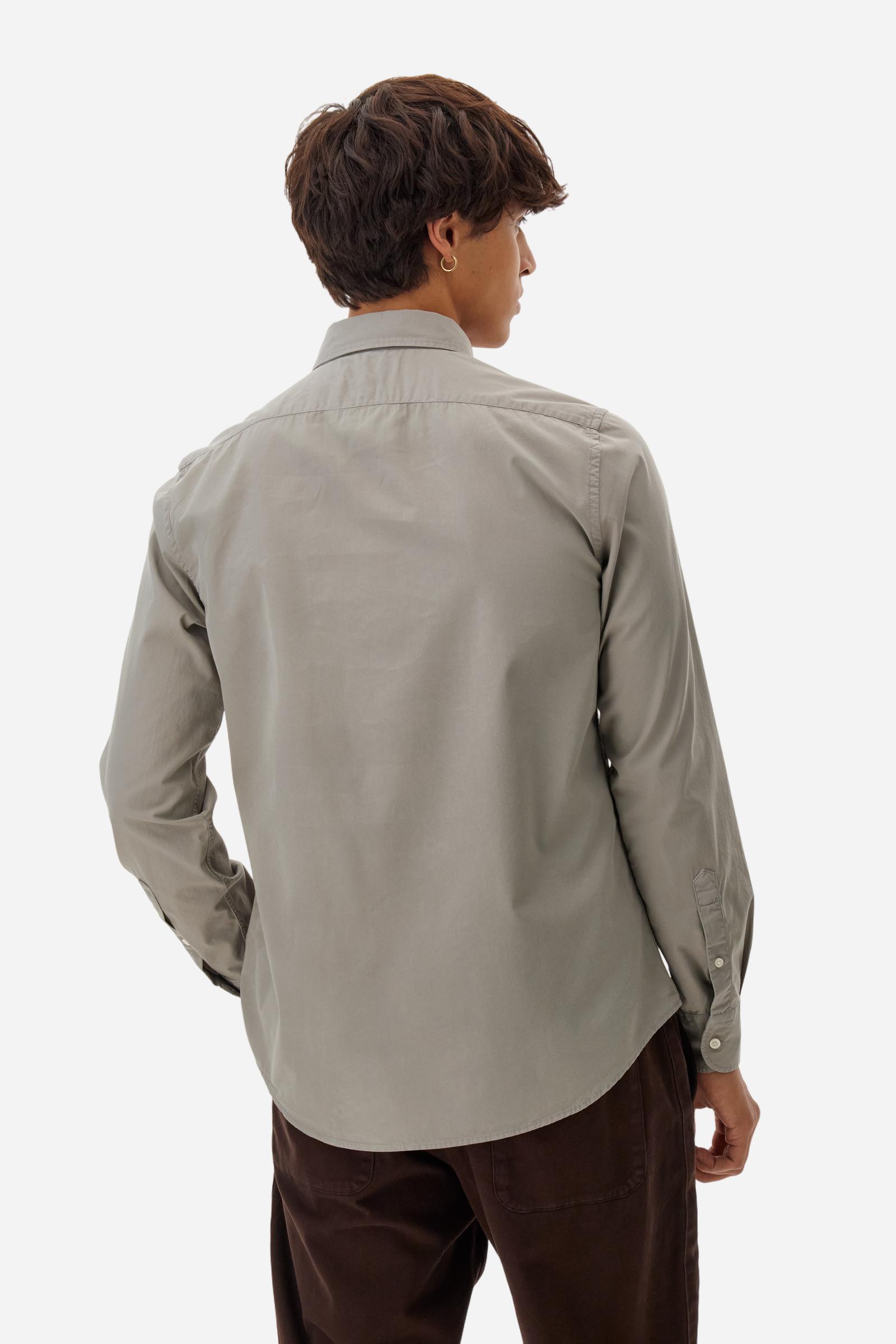 Men's long-sleeved shirt in cotton poplin. Slim fit with button-down collar. - Moon Rock