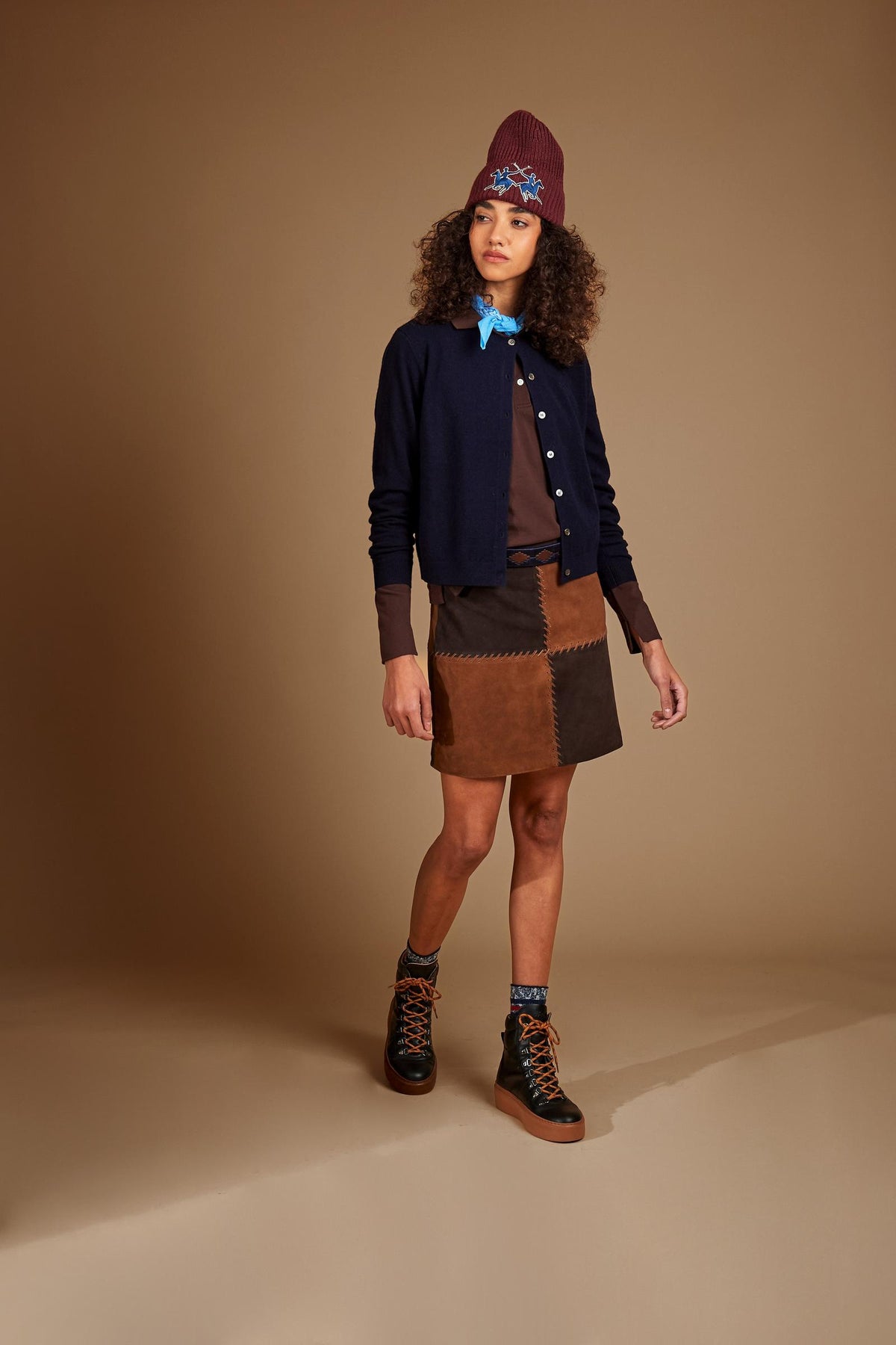 Damen-Rundhals-Cardigan aus Lammwolle – Ervina