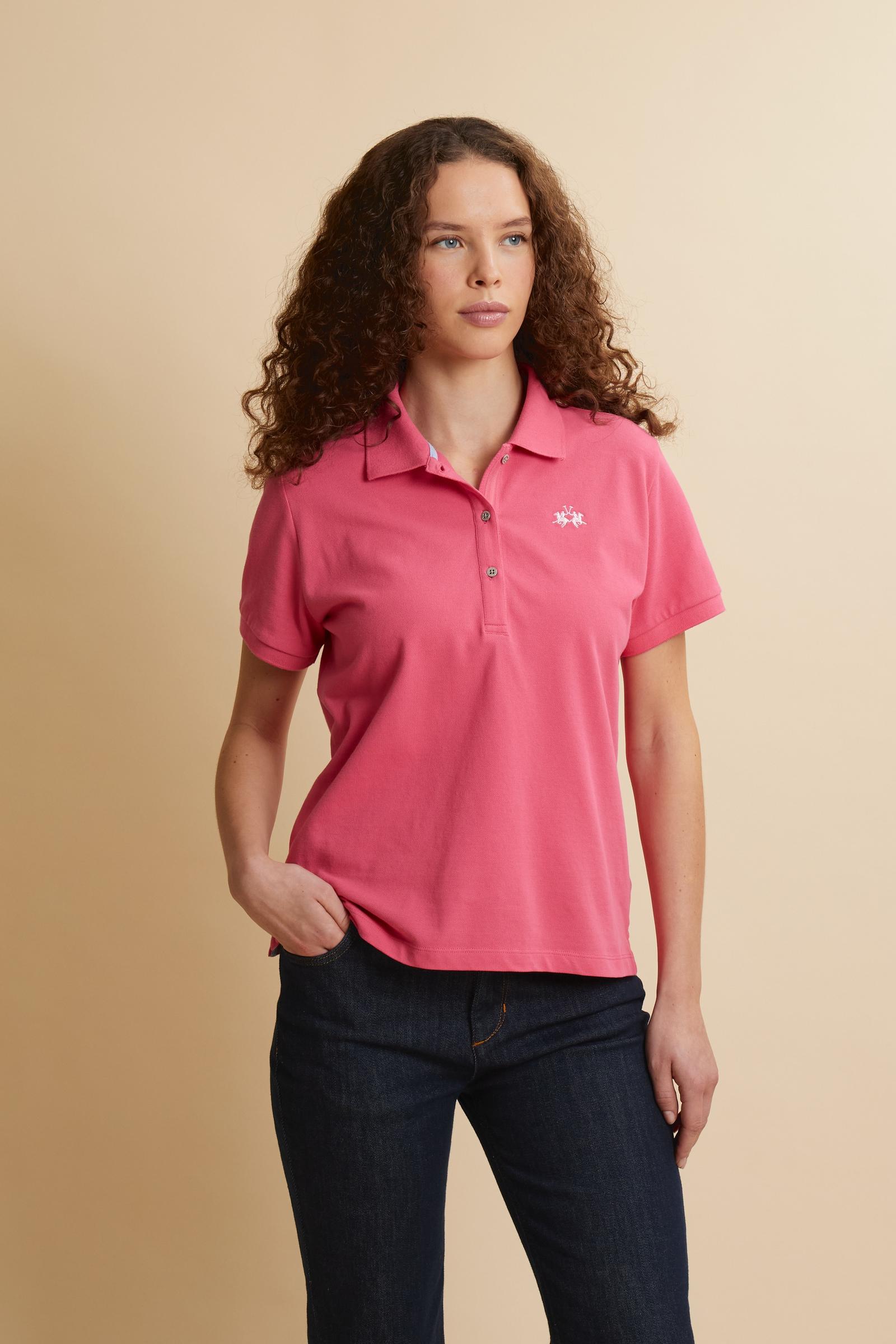 Women’s short-sleeve polo in stretch piqué. Updated regular fit for a more contemporary silhouette. Ribbed collar and cuffs in matching tone, small placket with custom buttons. Brand lettering printed in contrast under the collar and small embroidered logo on the chest. The model wears size 2. - Fandango Pink                                                                                                                                                                                                          