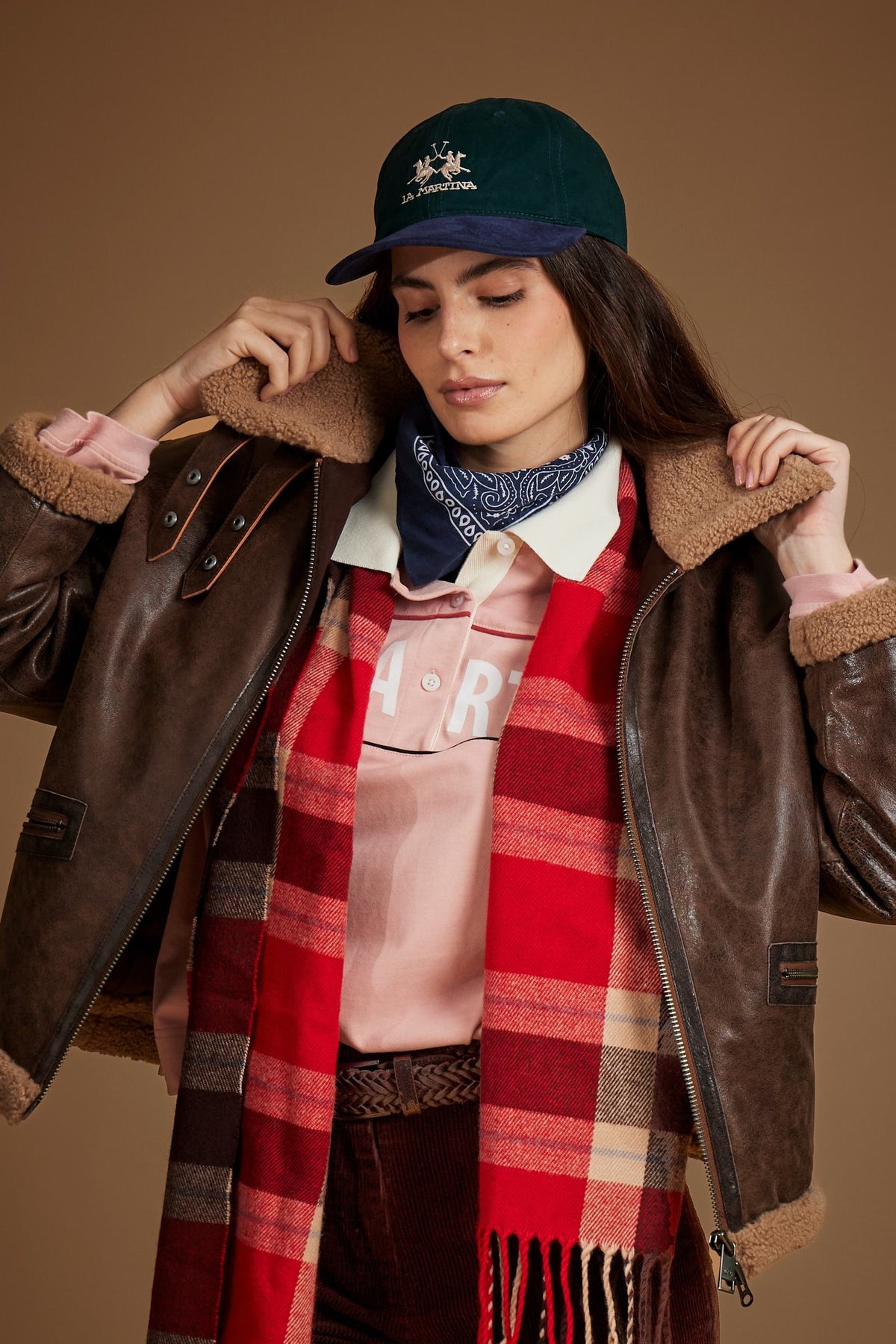 Women's vintage leather jacket with shearling collar - Delicia