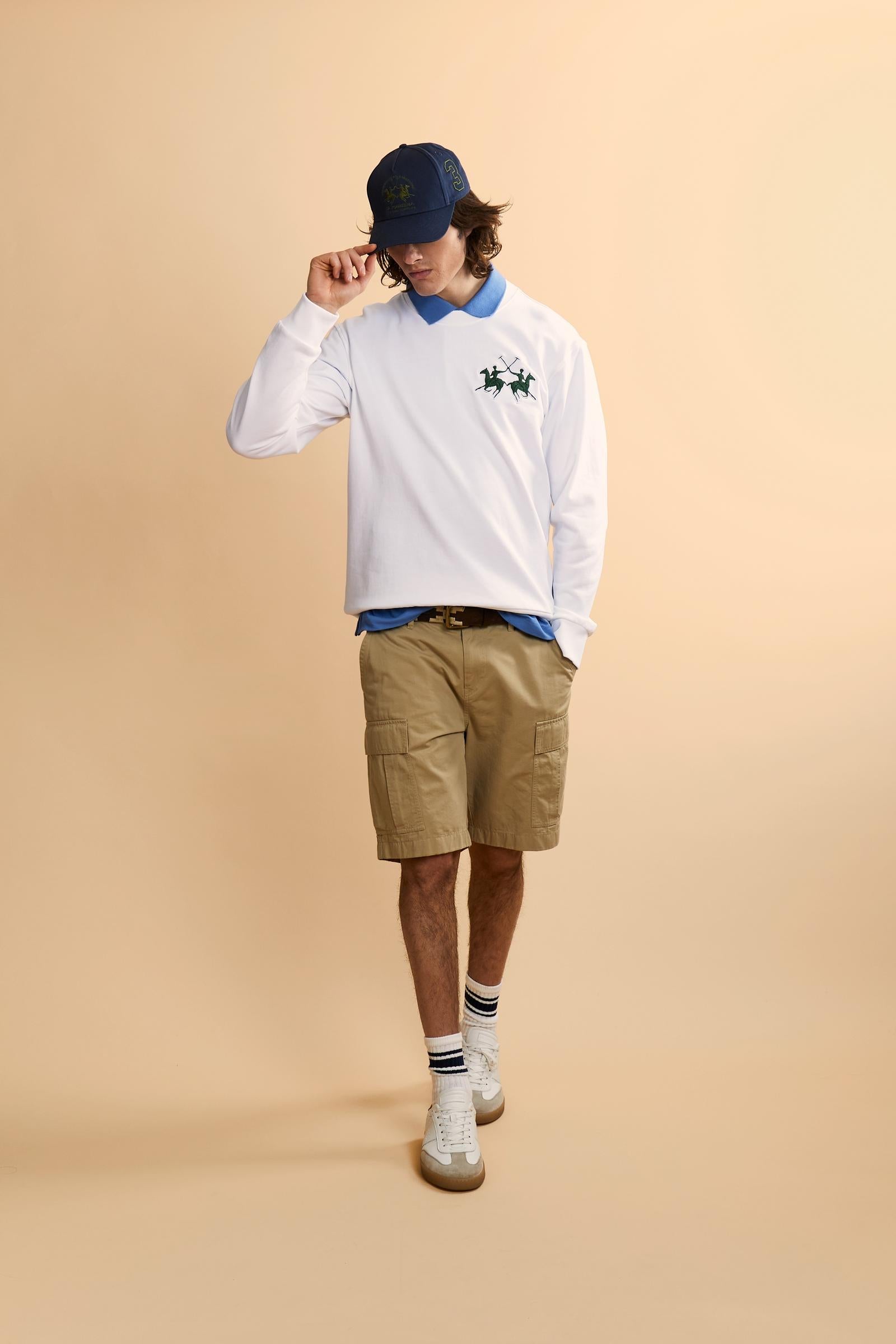 Men's crew-neck sweatshirt in 100% cotton diagonal fleece. Features a ribbed collar, cuffs, and hem, with a modern cut and exclusive maxi 3D embroidered logo. - Optic White