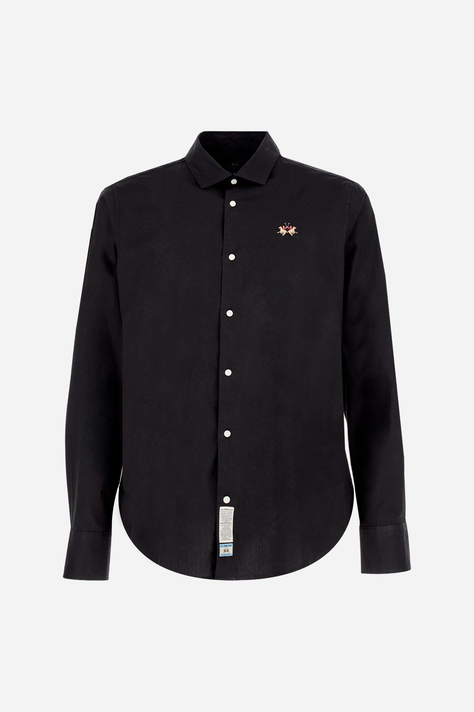 Men's long-sleeved shirt in cotton poplin. Slim fit with semi-cutaway collar. - Black